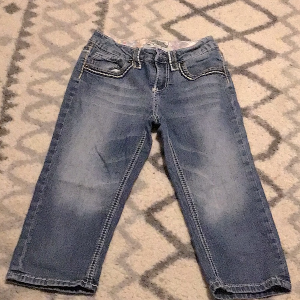 Girls denim capris size 8
